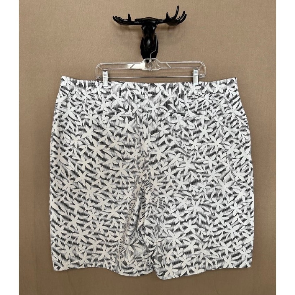 Summer Bundle! PLEASE READ DESCRIPT- Lands End Chino Shorts and Ava & Viv Tshirt